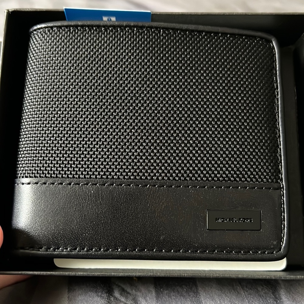Michael Kors wallet
